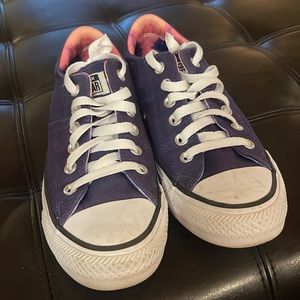 Converse All Stars size 7.5. Women’s.